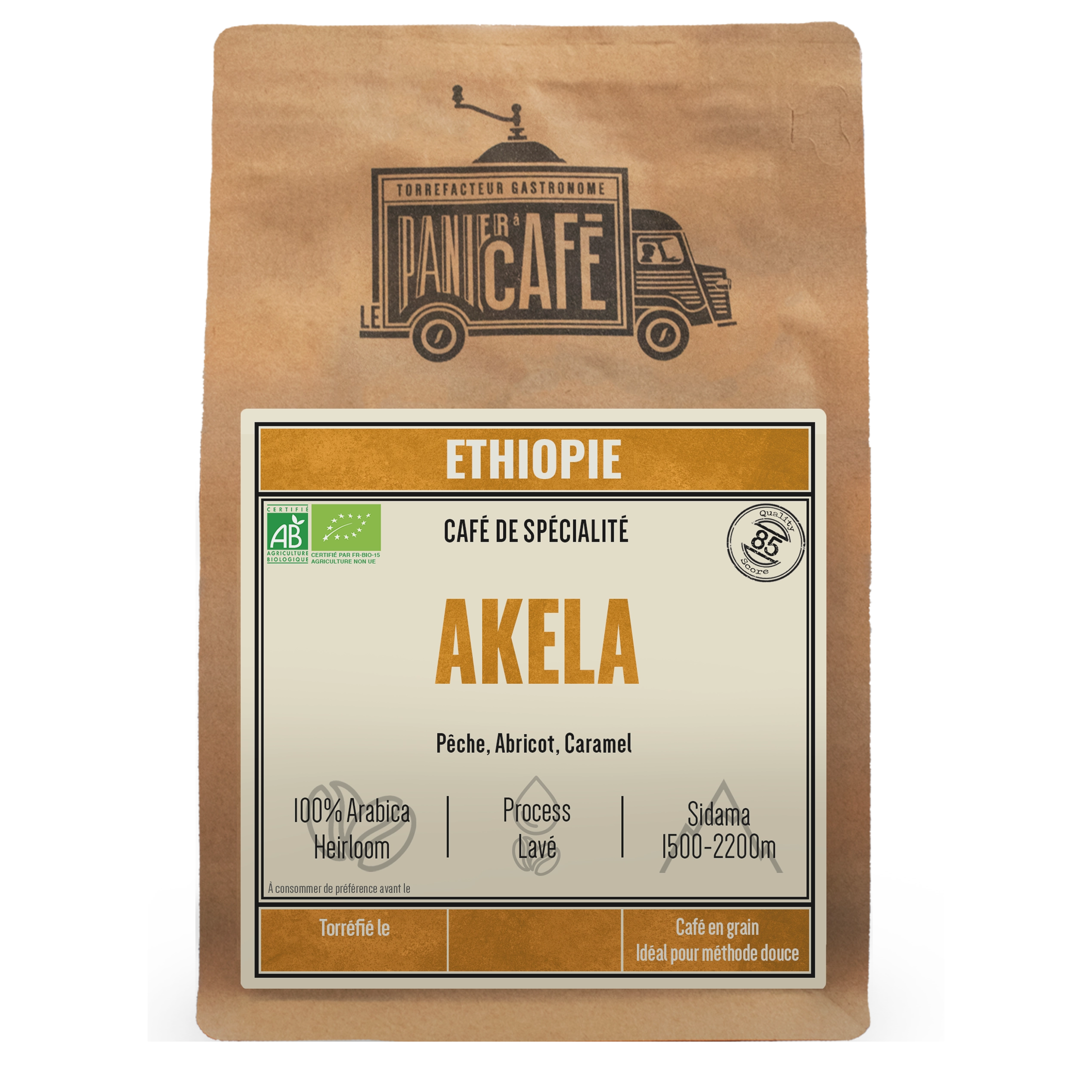 Akela - Photo 1